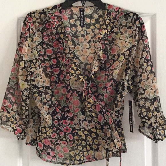 DESIGN LAB LORD & TAYLOR  Elegant 3/4 sleeves top - size L - Picture 2 of 7